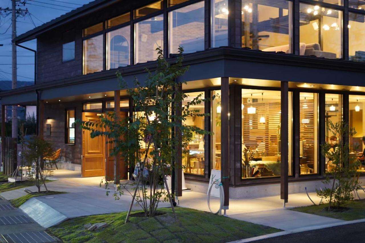 Kiiiya Cafe&Hostel Адзумино Экстерьер фото