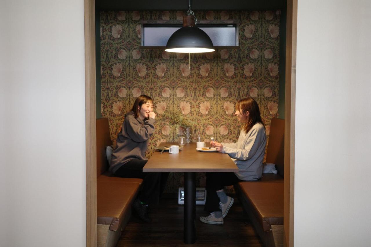 Kiiiya Cafe&Hostel Адзумино Экстерьер фото